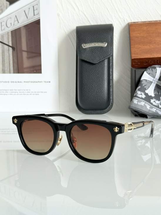 Picture of Chrome Hearts Sunglasses _SKUfw73375016fw